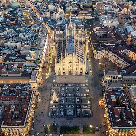 Life - Duomo With Terrace * Μιλάνο